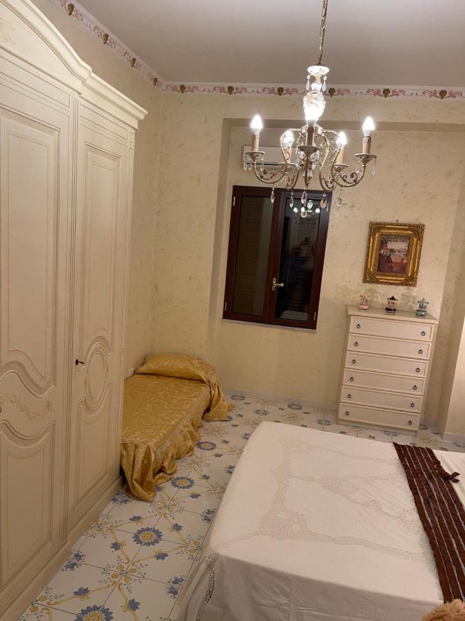 Al Centro Storico Home Наполи Екстериор снимка