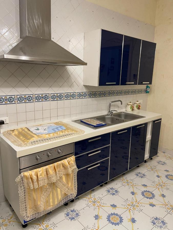 Al Centro Storico Home Наполи Екстериор снимка