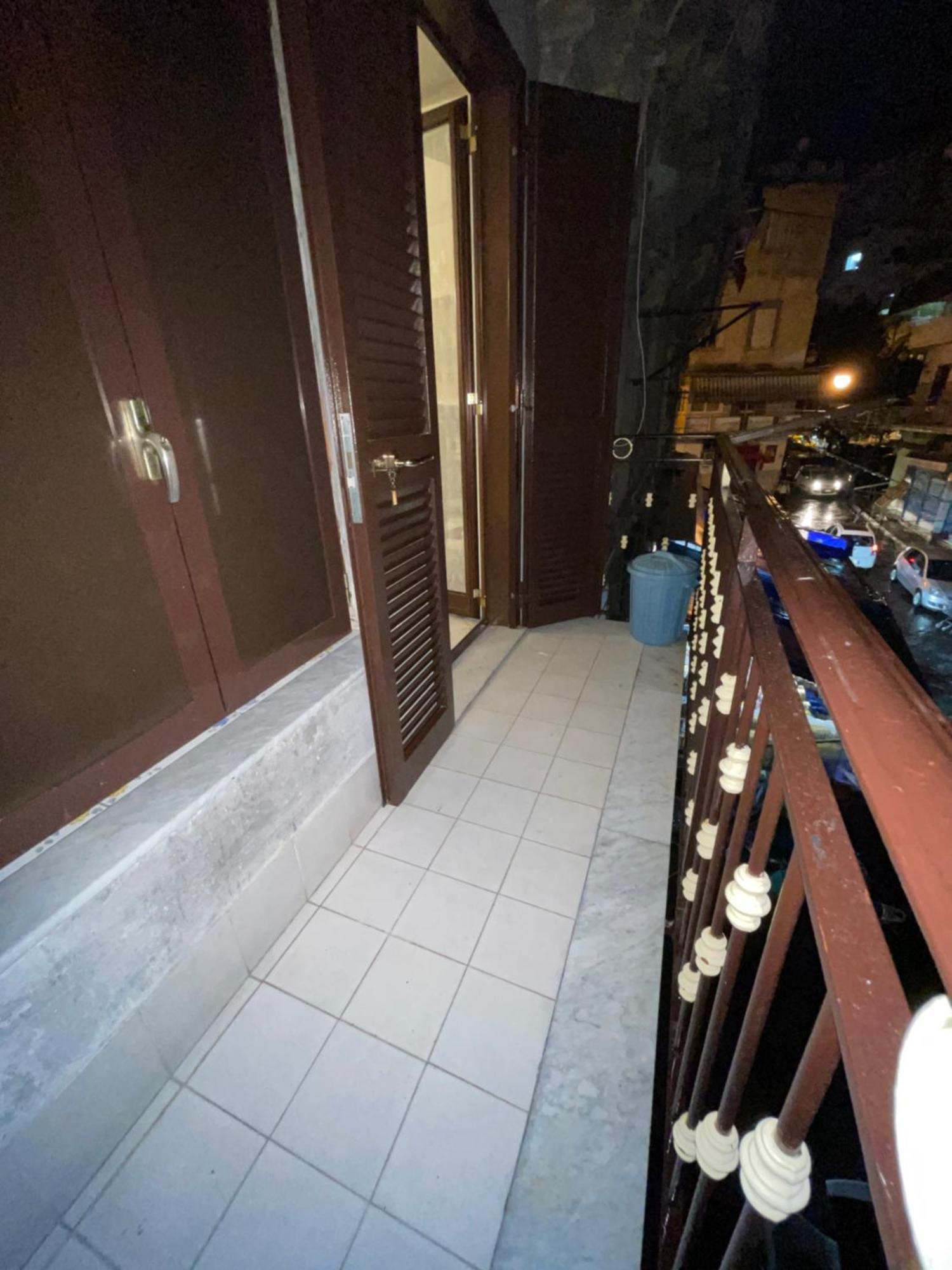 Al Centro Storico Home Наполи Екстериор снимка